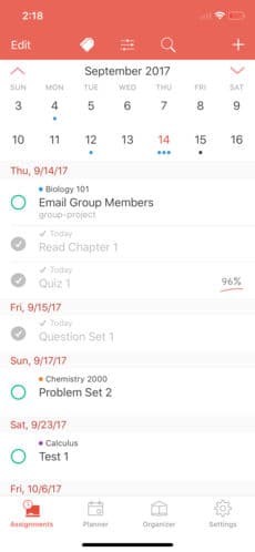 Interface d'iHomework 2 affichant un calendrier September 2017 avec tâches scolaires listées par date