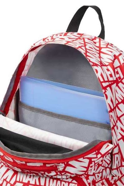 Sac à dos American Tourister Urban Groove rouge et blanc aux motifs Marvel, ouvert, montrant son compartiment intérieur bleu