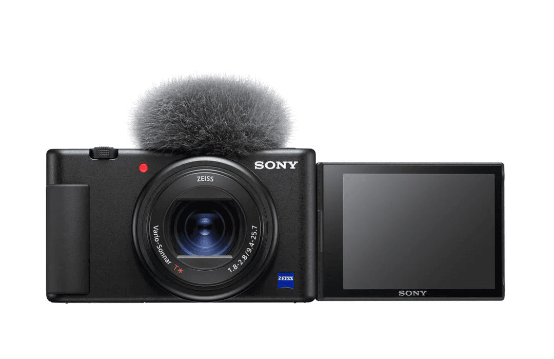 Appareil photo Sony ZV-1 noir avec microphone, écran retractable et objectif Zeiss, vue de face