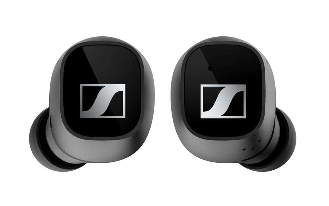 Paire d'écouteurs Sennheiser CX 400BT True Wireless noirs et gris avec logo Sennheiser sur chaque écouteur