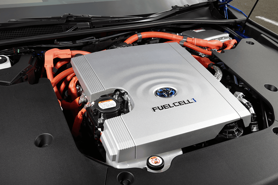 Système de pile à combustible de la Toyota Mirai avec réservoirs d'hydrogène orange et moteur électrique blanc