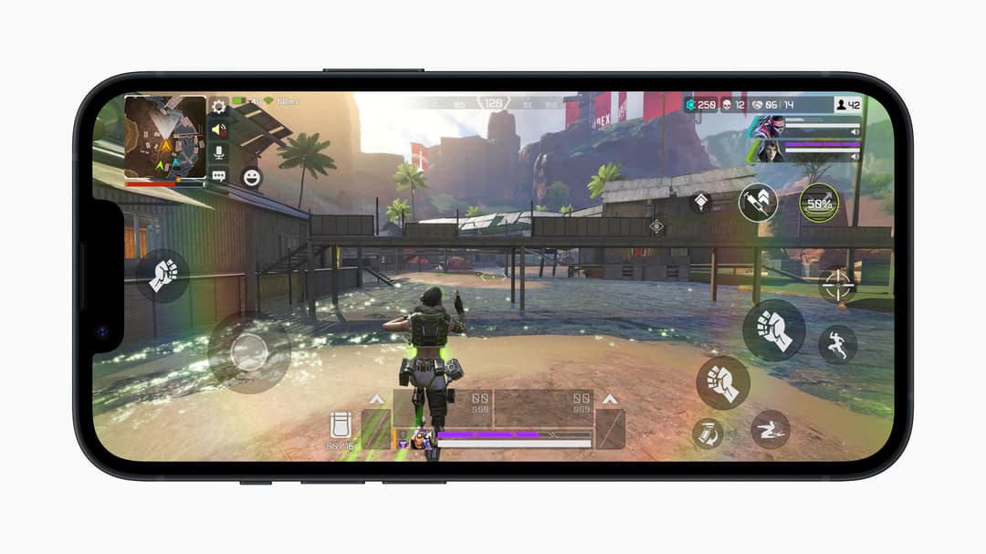 Apex Legends Mobile affichage du jeu de tir à la première personne sur écran iPhone, avec personnage armé dans zone urbaine