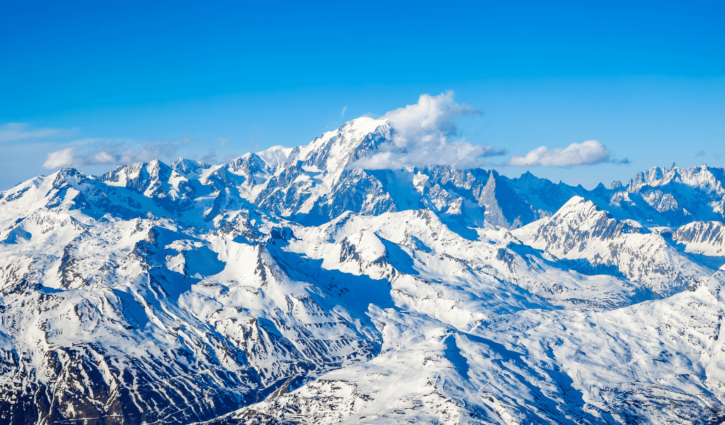 Le Mont-Blanc Le Mont-Blanc