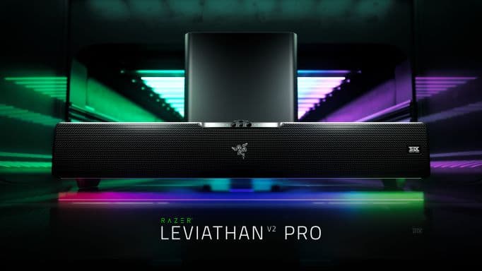 Barre de son Razer Leviathan V2 Pro noire avec éclairage RGB multicolore vert, cyan, magenta et bleu