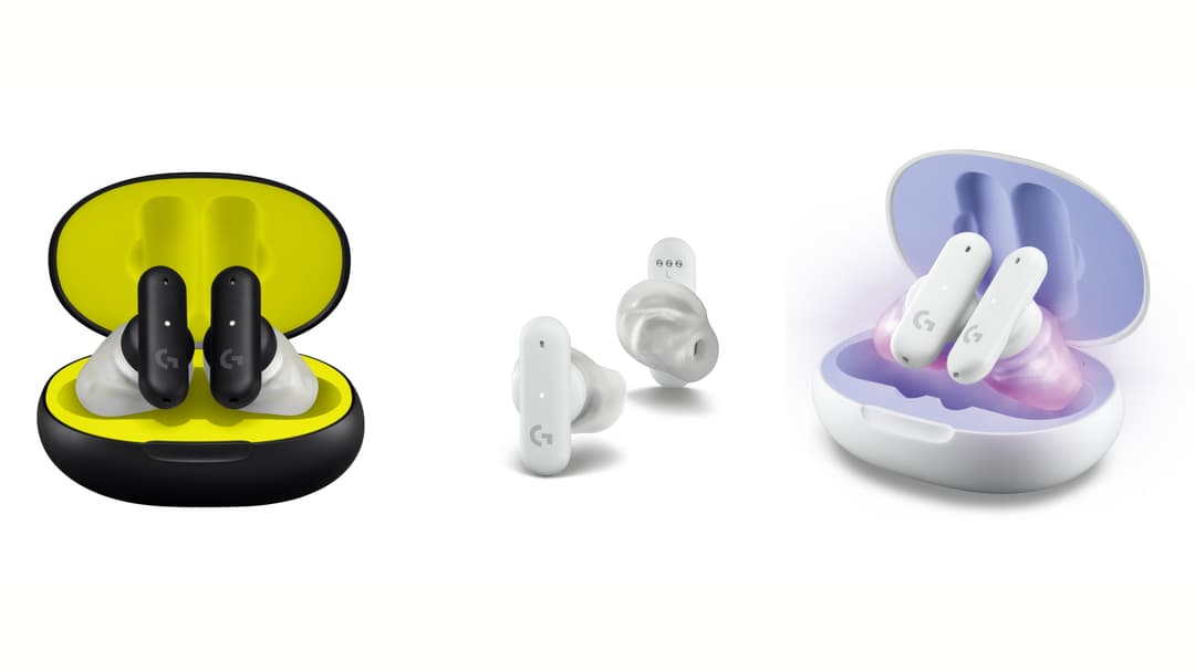 Écouteurs gaming Logitech G FITS présentés en trois variantes : boîtier jaune et noir, écouteurs blancs individuels, et boîtier blanc avec écouteurs blancs sur fond dégradé
