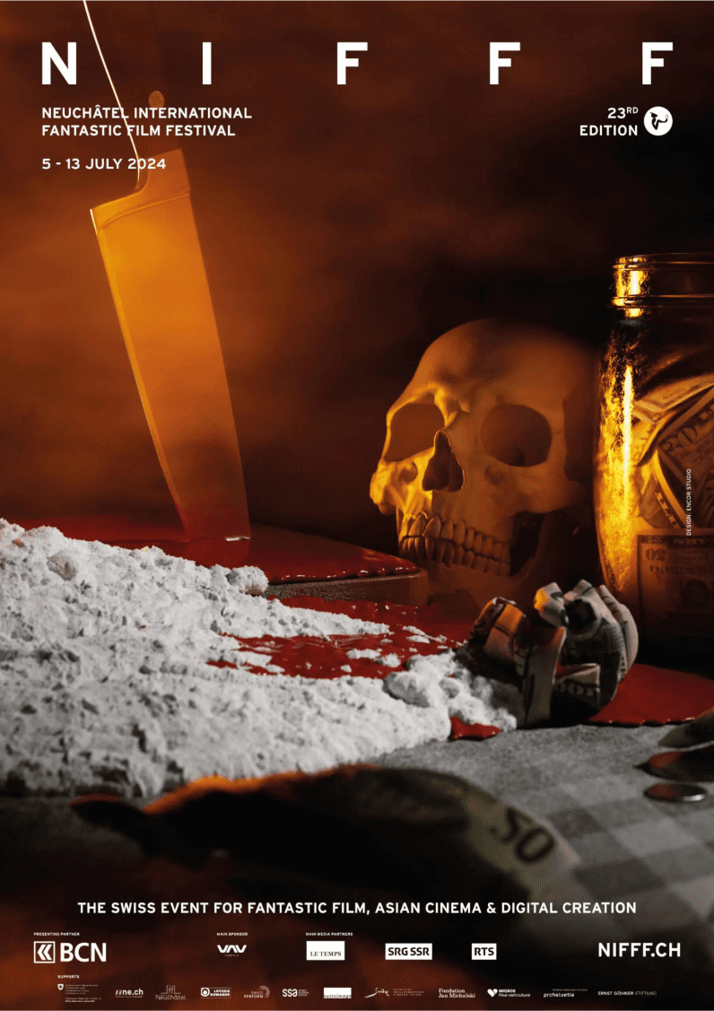 Affiche du NIFFF 2024, 23e édition, avec crâne illuminé en orange sur fond brun et taches blanches et rouges, datée du 5-13 juillet