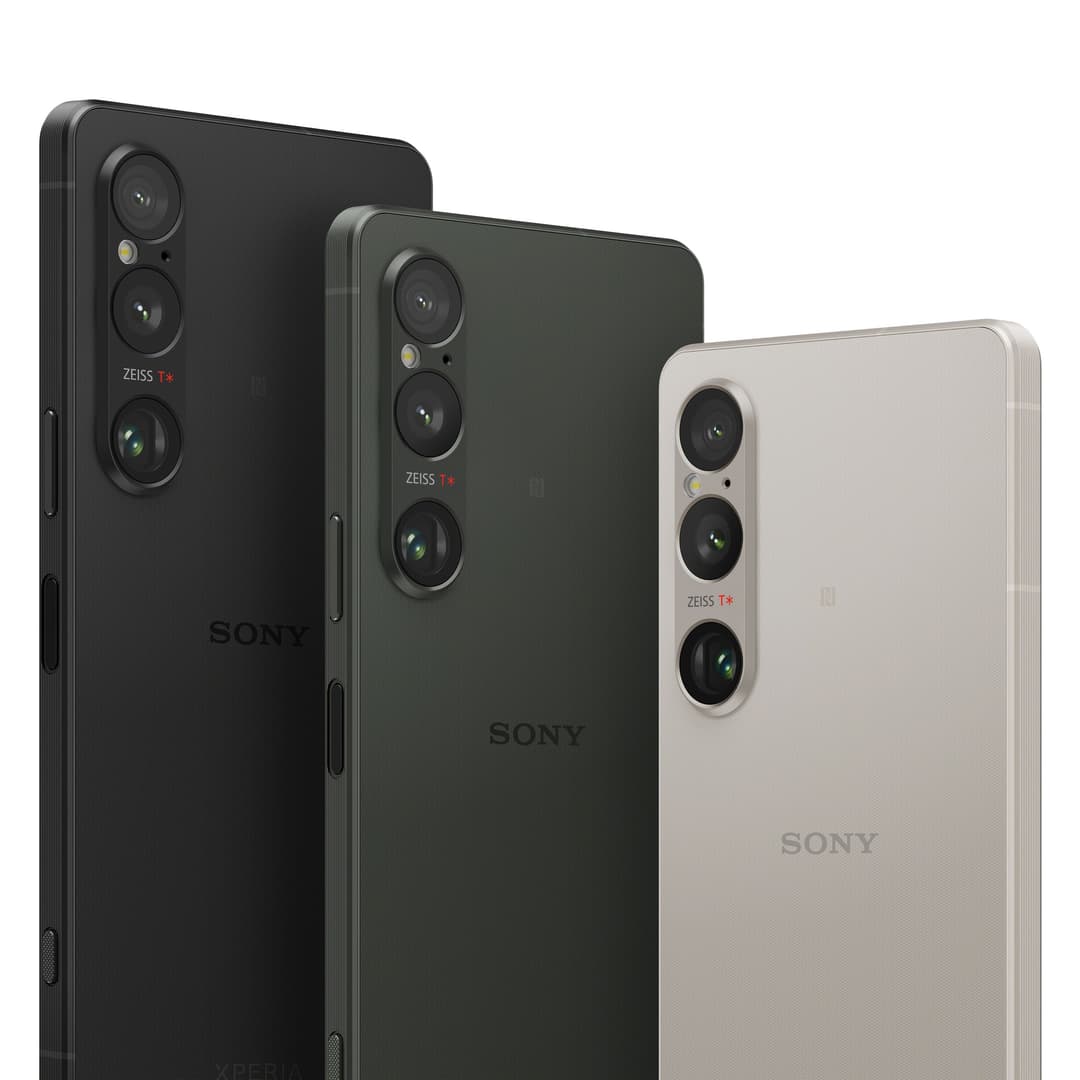 Sony Xperia 1 VI en trois coloris : noir, vert kaki et beige, avec triple capteur photo ZEISS