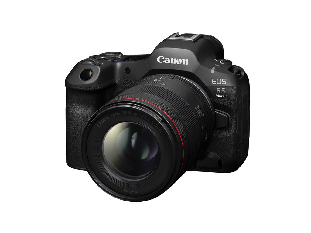 Canon EOS R5 Mark II avec objectif RF 50mm F1.4 L VCM monté, boîtier noir et bague rouge sur l'objectif
