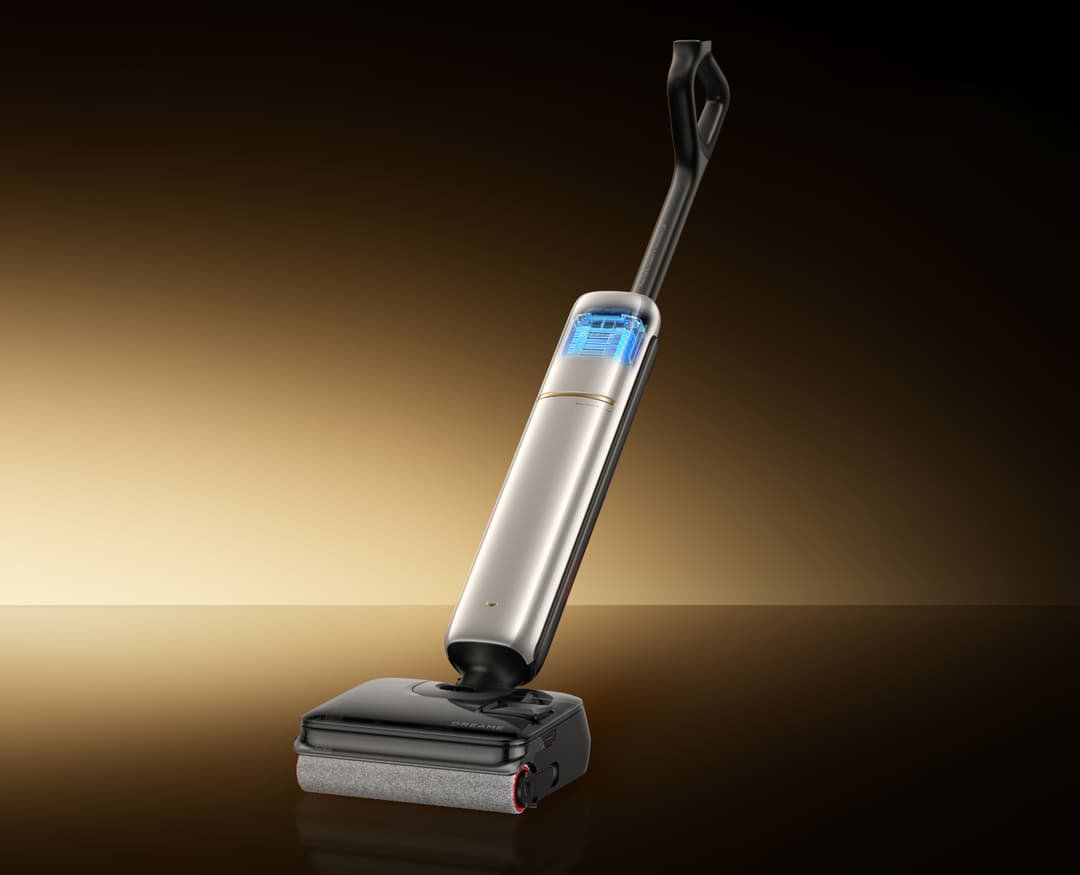 Aspirateur laveur Dreame T15 Pro Heat blanc et noir avec écran tactile bleu, sur fond dégradé marron
