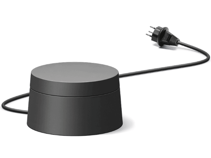 Adaptateur WiFi Outdoor Devolo, boîtier cylindrique noir avec câble d'alimentation
