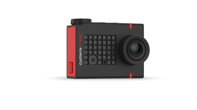 Caméra d'action Garmin VIRB Ultra 30 noire avec panneaux rouges et objectif proéminent