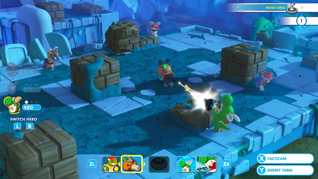 Capture d'écran de Mario et les Lapins Crétins Kingdom Battle montrant un combat au tour par tour avec des personnages sur un champ de bataille bleu en grille